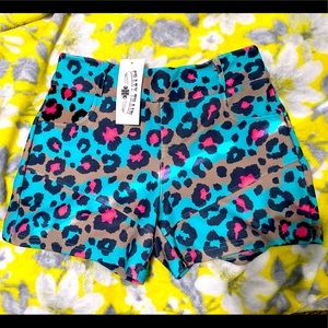 🐆💘🚂NWT Bright Blue & Pink Leopard CRAZY TRAIN Stretch Shorts Size Small🐆💘🚂